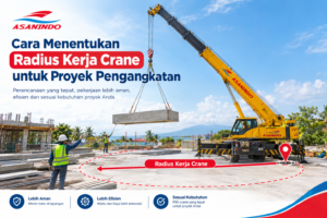 Operator dan tim proyek menentukan radius kerja crane sebelum proses pengangkatan material berat di Indonesia